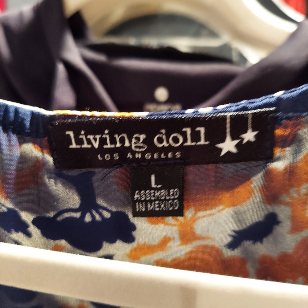 Dress - Picture 4 of 4